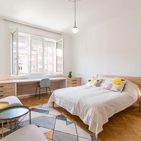 The Palm Springs Apartment Budapest Luaran gambar