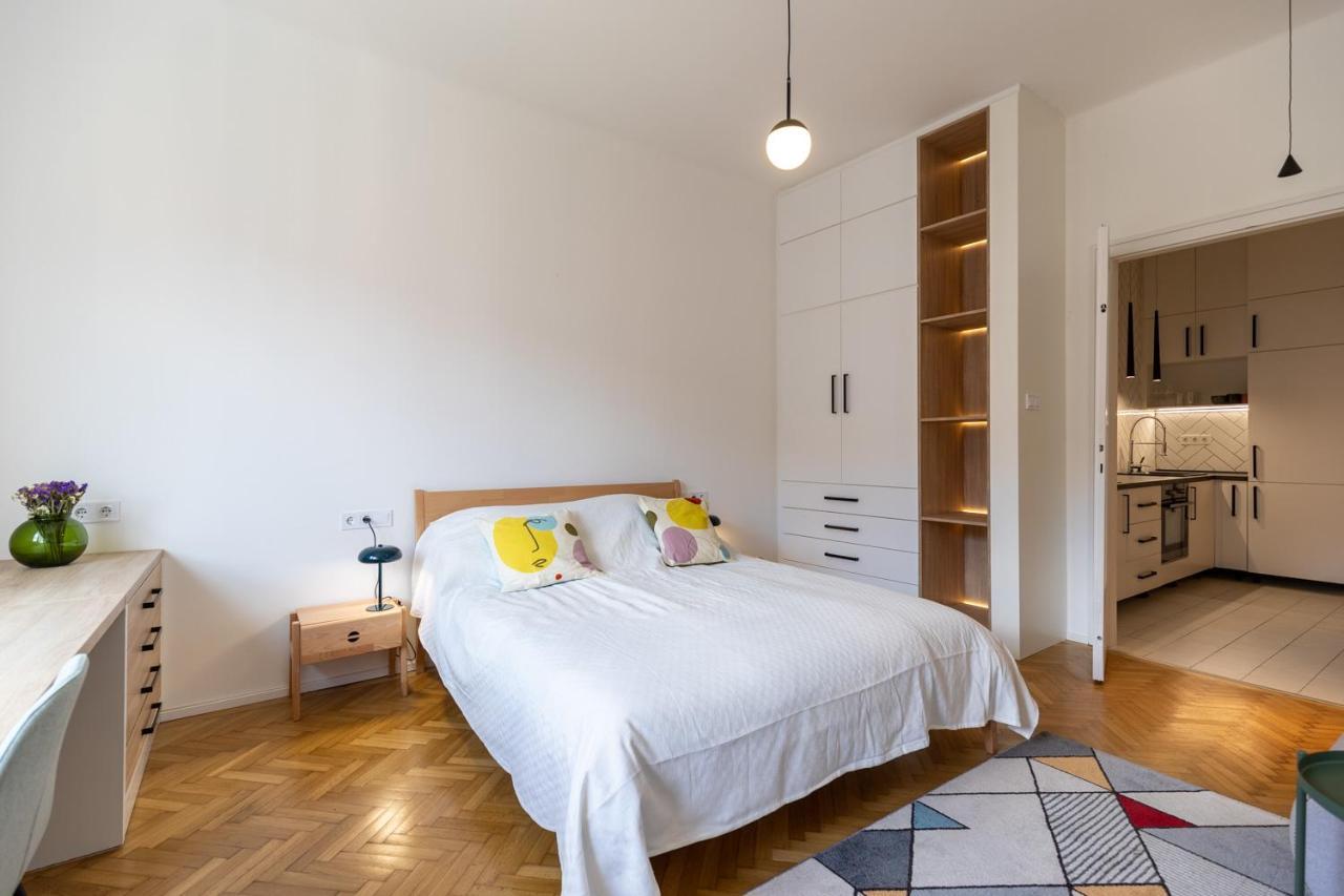 The Palm Springs Apartment Budapest Luaran gambar